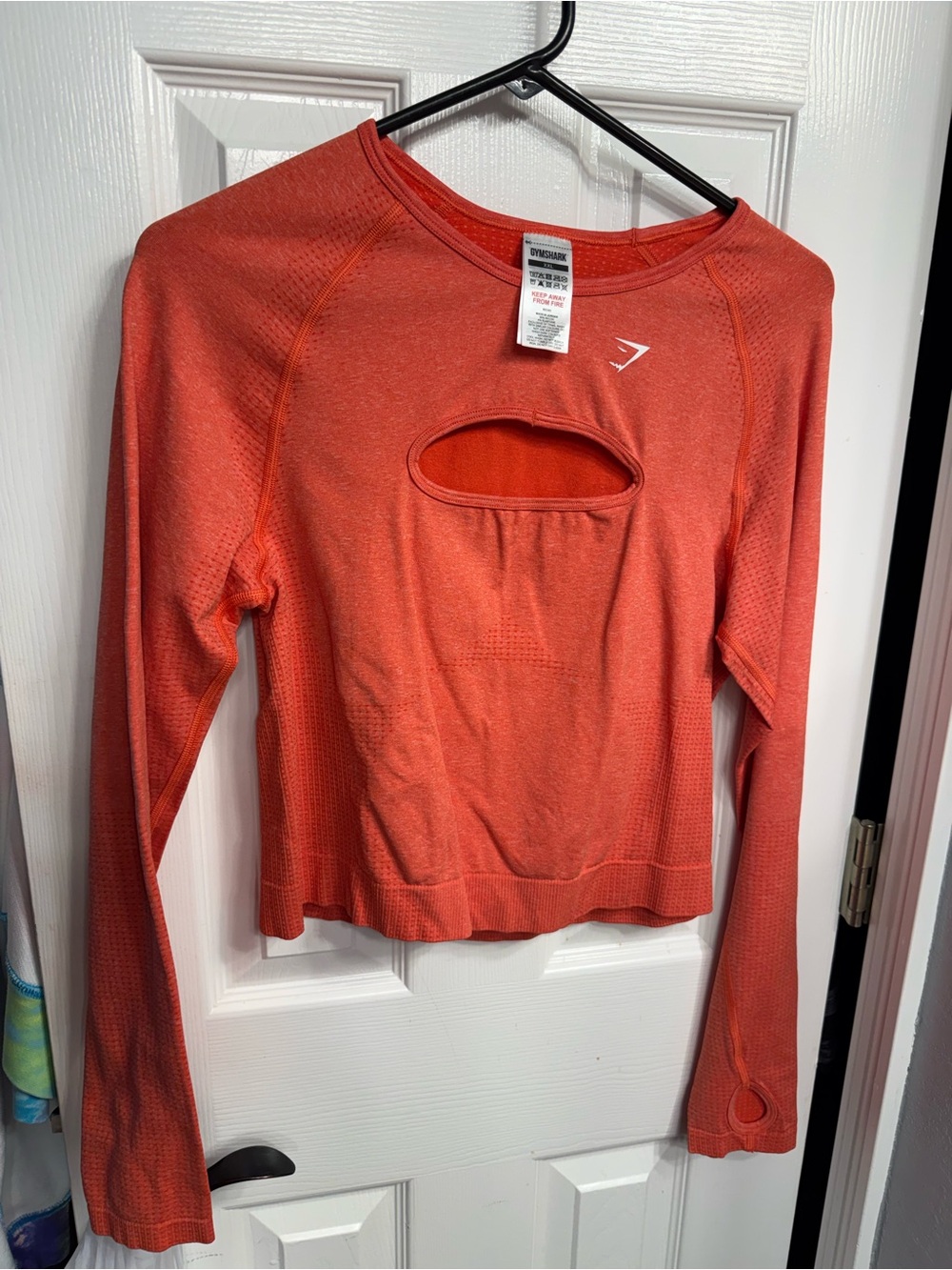 Gymshark Coral Long-Sleeve Cutout Performance Top xxl